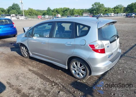 2011 Honda Fit Sport z USA, uszkodzony, nr VIN JHMGE8H56BC022664